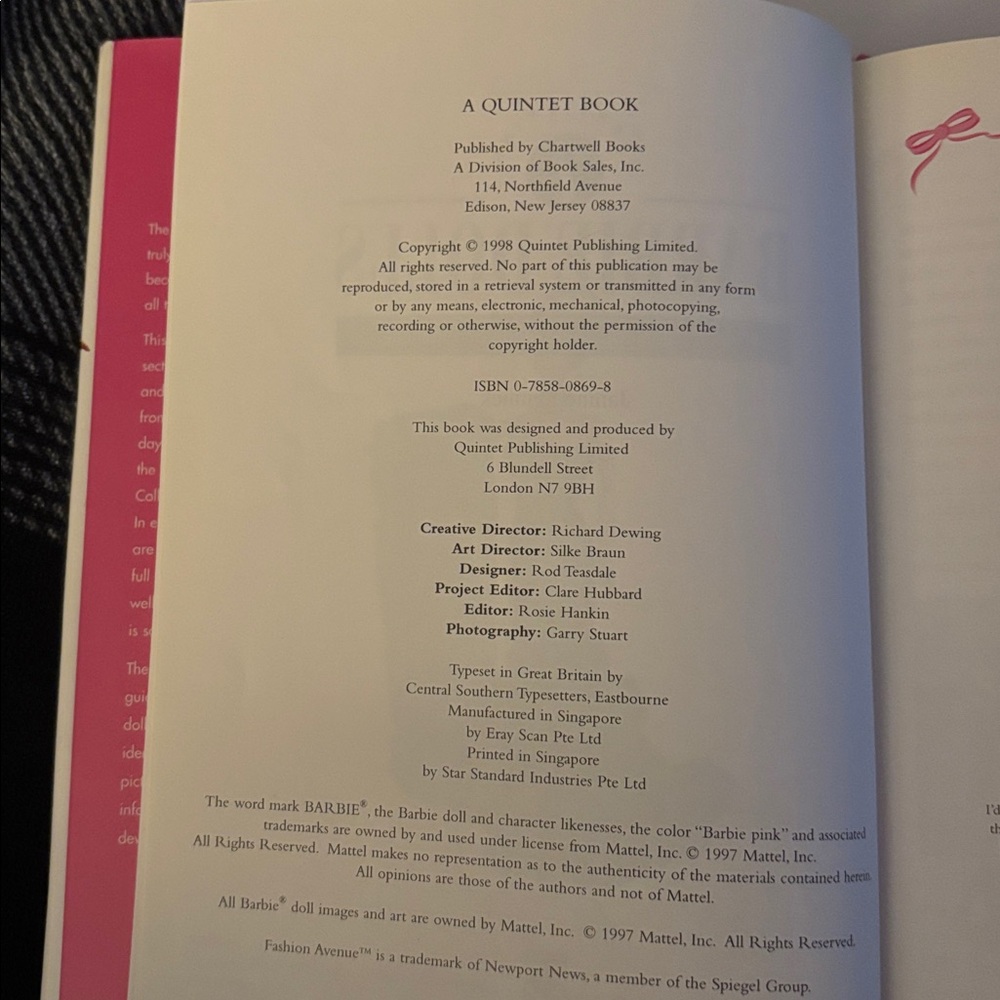Identifying Barbie Dolls, The New Compact Study Guide and Identifier - Picture 5 of 15